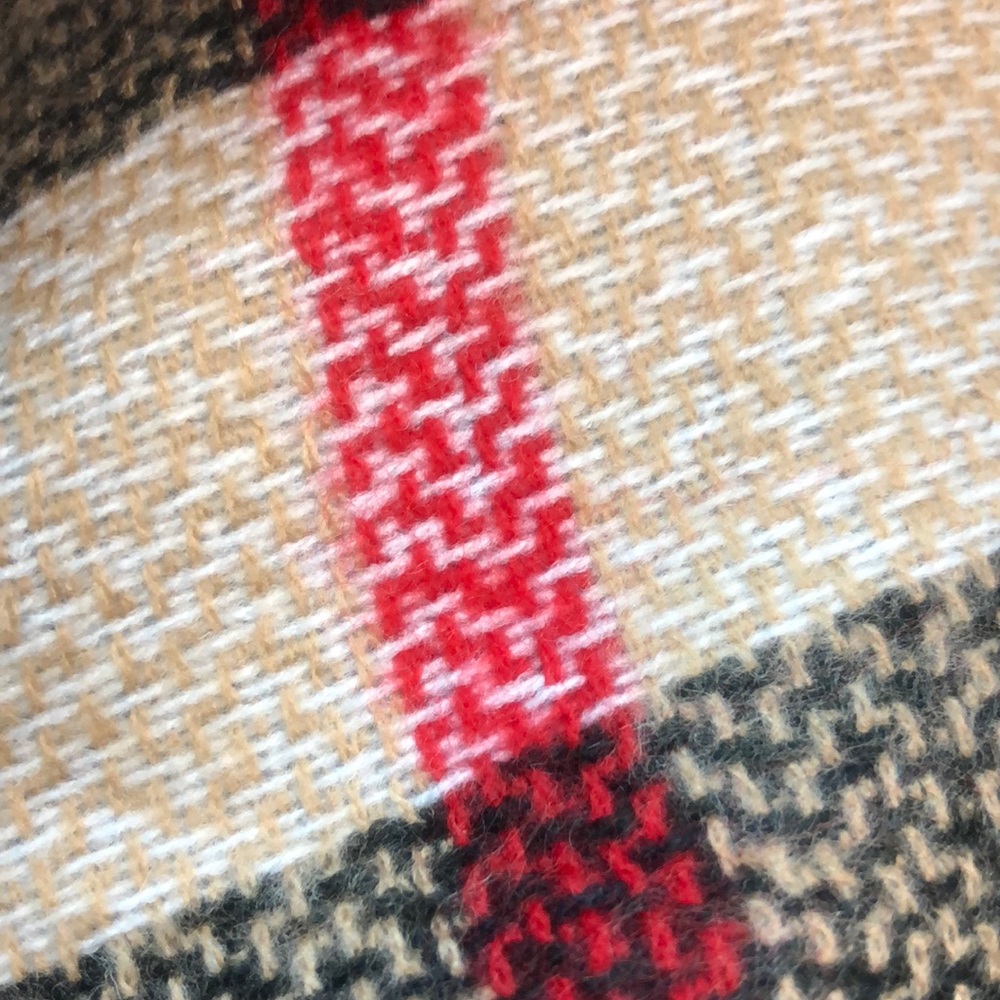 🌟🌟1 left🌟🌟Plaid vest - Picture 4 of 6